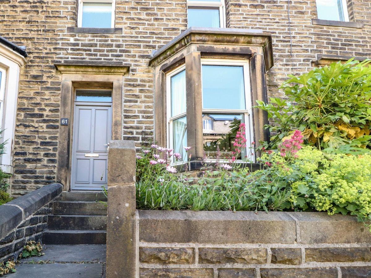 Number 61 Skipton Bagian luar foto
